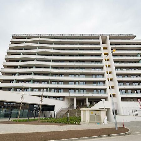 Bpr Chic White Home With Terrace & A/C & Garage Budapest Exteriör bild